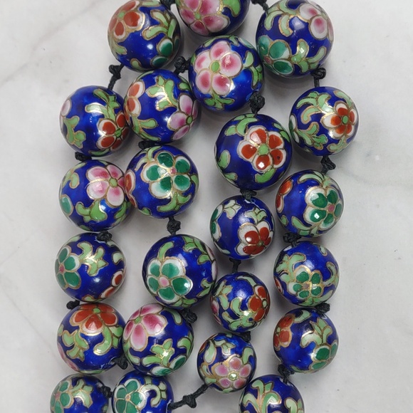 Vintage Floral Enamel Bead Necklace - Picture 3 of 8